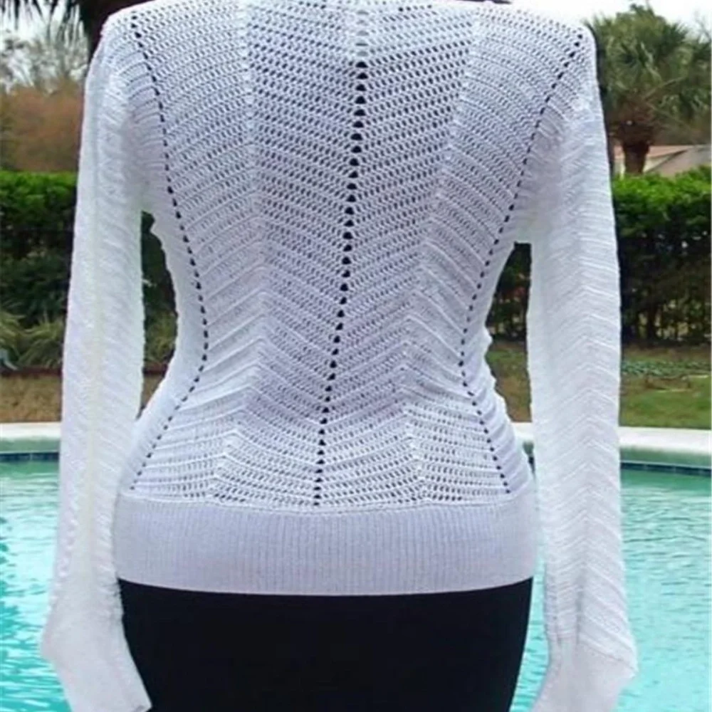Cache White Peek-a-boo Crochet Stretch Knit V Neck Banded Bottom Top NWT $118